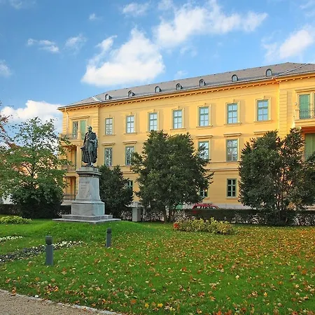 Ipoly Boutique & Hotel