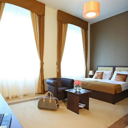 Ipoly Boutique & Hotel 4*
