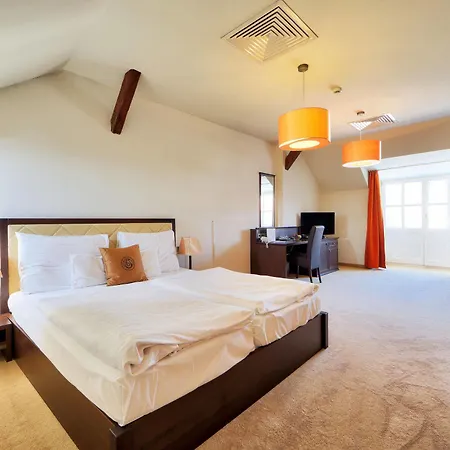 Ipoly Boutique & Hotel